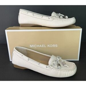 NEMichael Kors Amber Vanilla/Cream Leather Moccasin Square Toe Loafers Flats 8.5